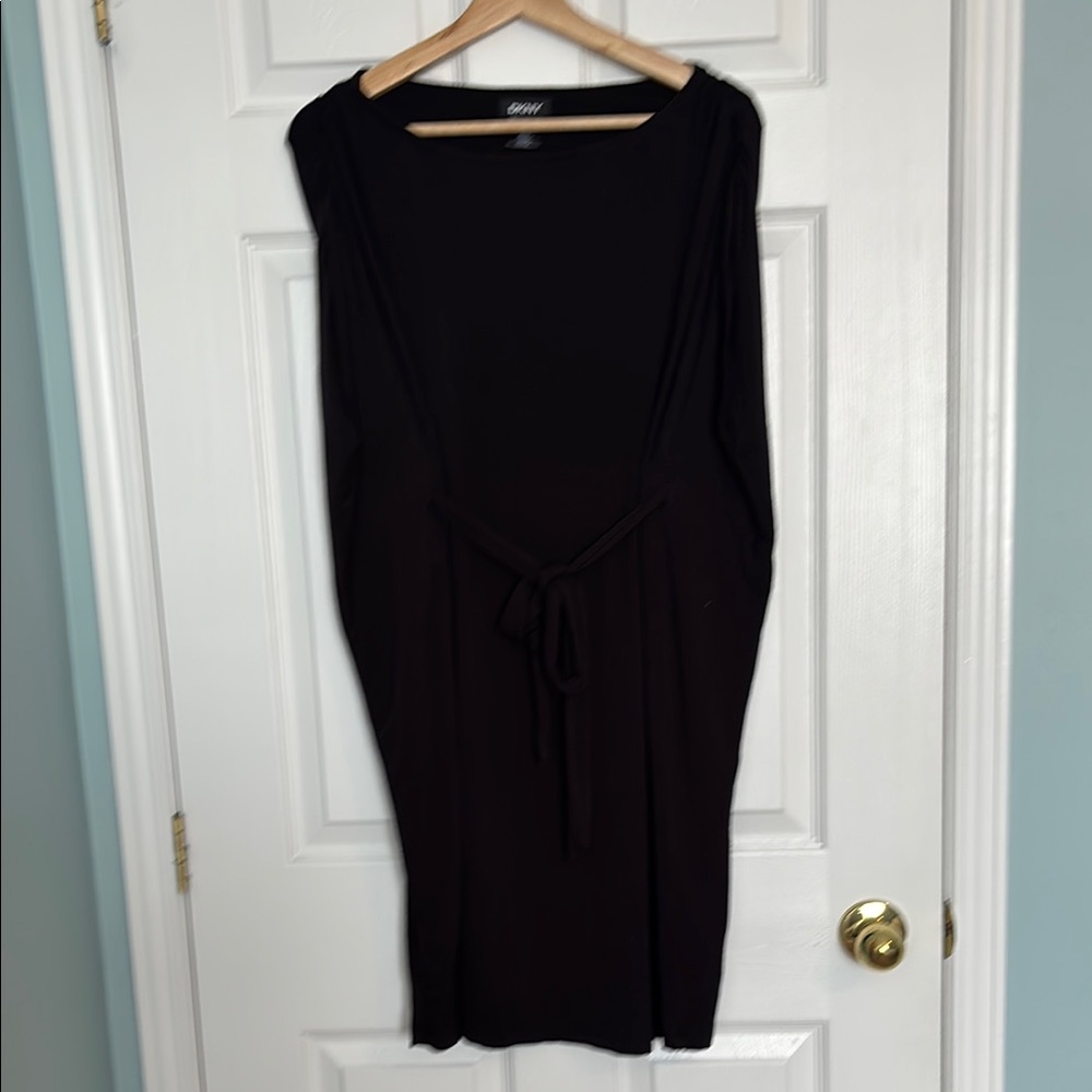 DKNY simple black tie waist dress